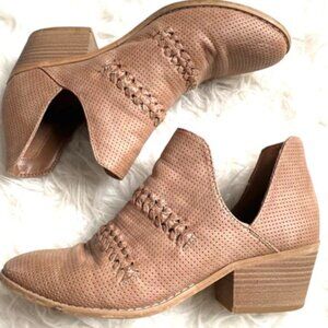 IN SEARCH OF ISO Universal Thread Booties